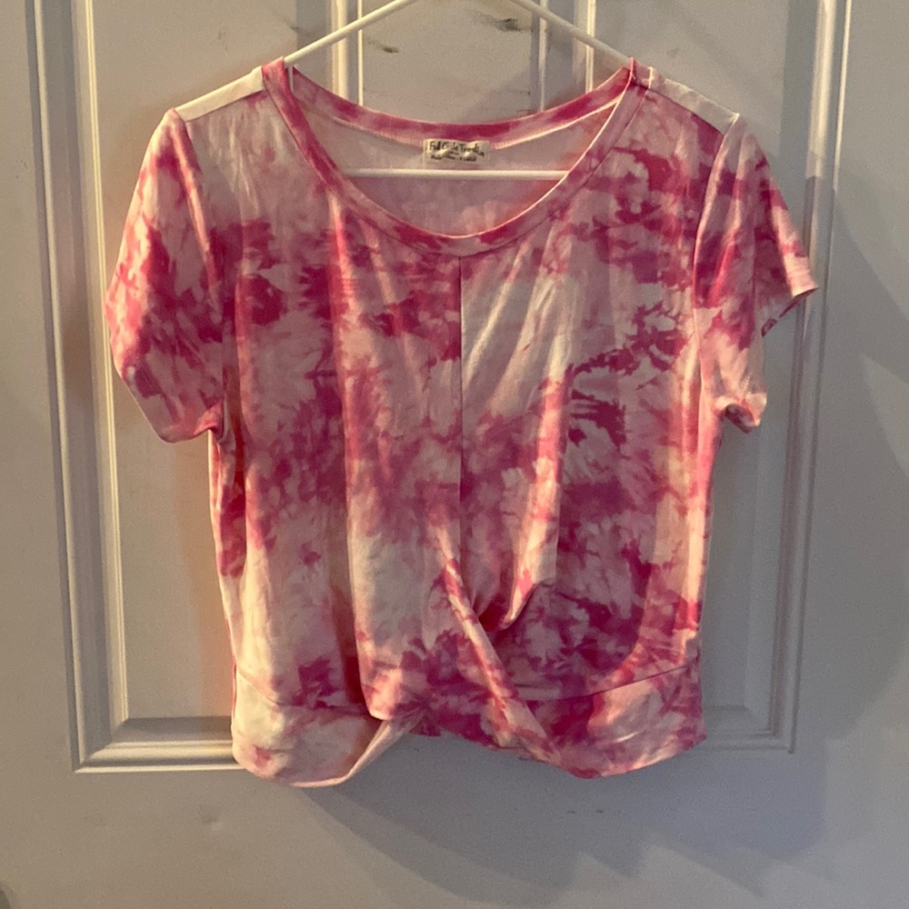 Full Circle Trends size XL Junior’s shirt